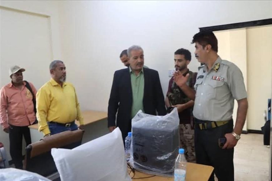 رئيس مصلحة الأحوال المدنية يتفقد التجهيزات لافتتاح الفرع بمديرية التواهي