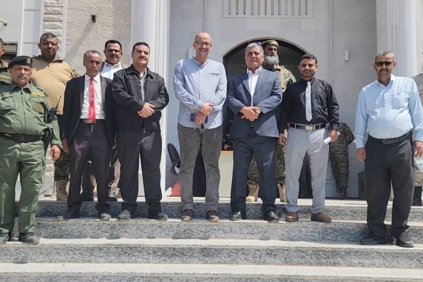 بحضور مدير عام المديرية أحمد الداؤودي..رئيس محكمة استئناف العاصمة عدن يتفقد سير العمل في المجمع القضائي بالمنصورة