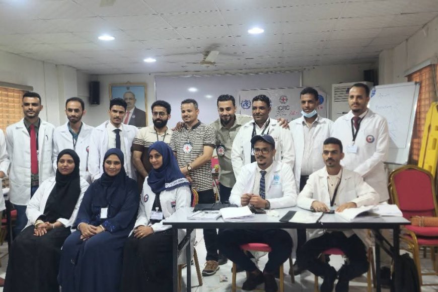 دائرة الخدمات الطبية للقوات المسلحة والأمن الجنوبي&nbsp; تختتم دورة الرعاية السريرية الطارئة بنجاح