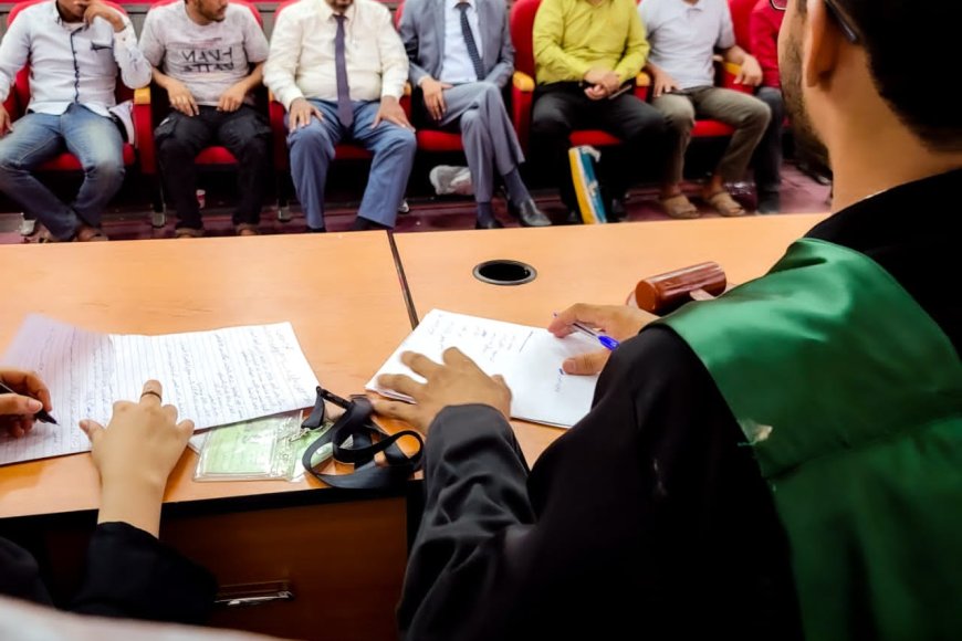 كلية الحقوق بجامعة عدن تعزز جاهزية طلبتها المهنية عبر محكمة صورية تحاكي الواقع القضائي