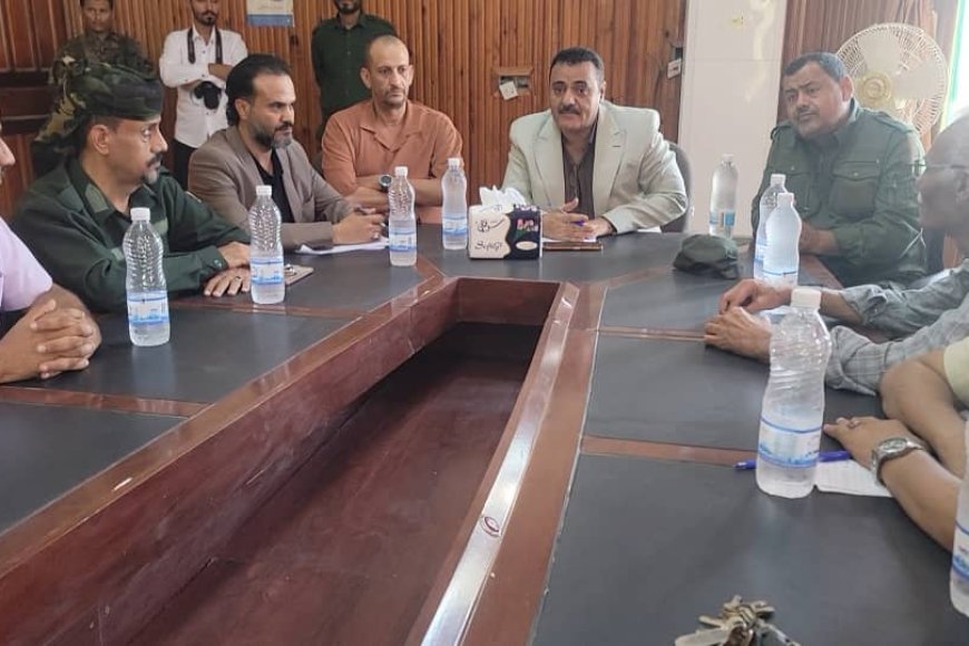 خلال ترؤسه أول اجتماع للمكتب التنفيذي بالمديرية..الداؤودي يحث مدراء المكاتب على مضاعفة الجهود لتحسين مستوى الخدمات المقدمة لمواطني البريقة