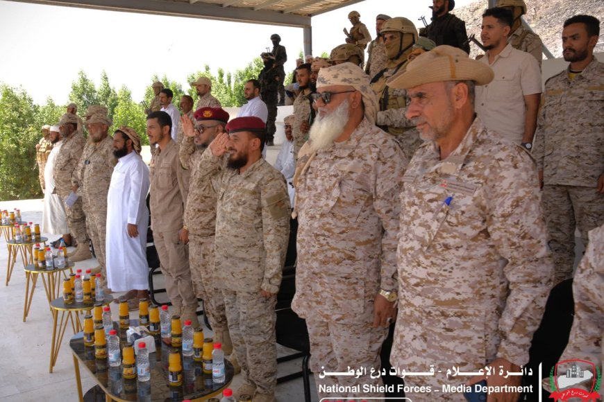 برعاية القائد العام اللواء المحضار.. عرض عسكري لقوات درع الوطن في عدن احتفاءً بتخرج وحدات استجدادية