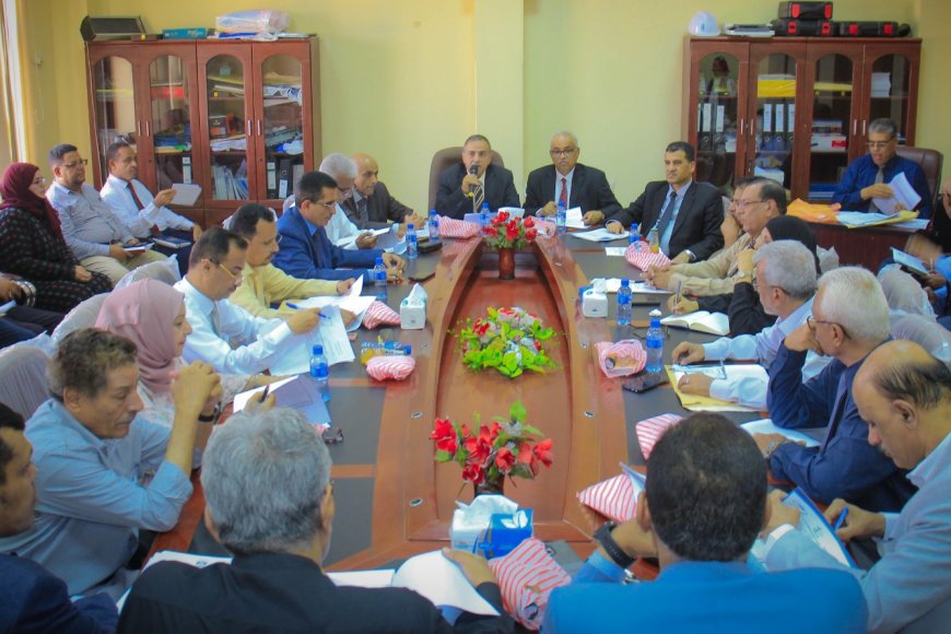 مجلس جامعة عدن يعزز مسار التميز الأكاديمي والتحول الرقمي ويقر حزمة قرارات تطويرية شاملة