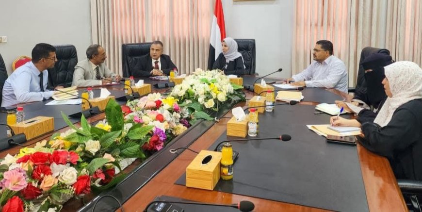 وزيرة التخطيط تناقش مع رئيس جامعة عدن دعم المشاريع التعليمية والأكاديمية