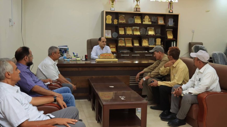 مدير عام دارسعد يلتقي نائب مدير عام مكتب الصناعة والتجارة بعدن لمناقشة عددا من القضايا دات الأهمية