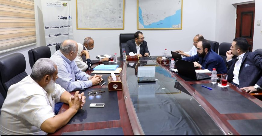 وزير الكهرباء والطاقة يعقد اجتماعا مع شركة مدكور المصرية لمتابعة إعادة تأهيل الشبكة 