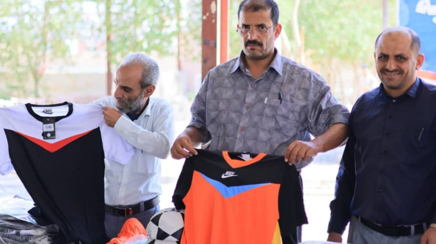 مأرب: مكتب التربية يدشن توزيع مستلزمات رياضية لـ 179مدرسة بمختلف المديريات