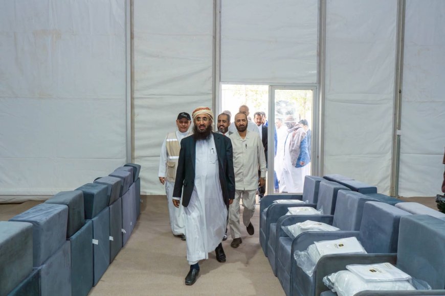 وزير الأوقاف يتفقد مخيمات حجاج بلادنا في المشاعر المقدسة 