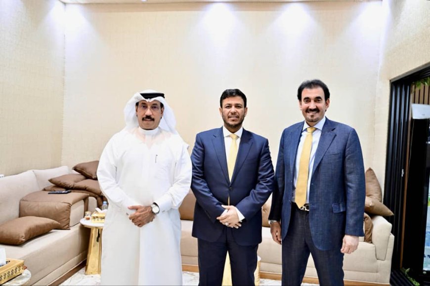 لقاء ودي يجمع الدكتور عبدالله العليمي وهاني البيض لبحث دعم الحوار الجنوبي