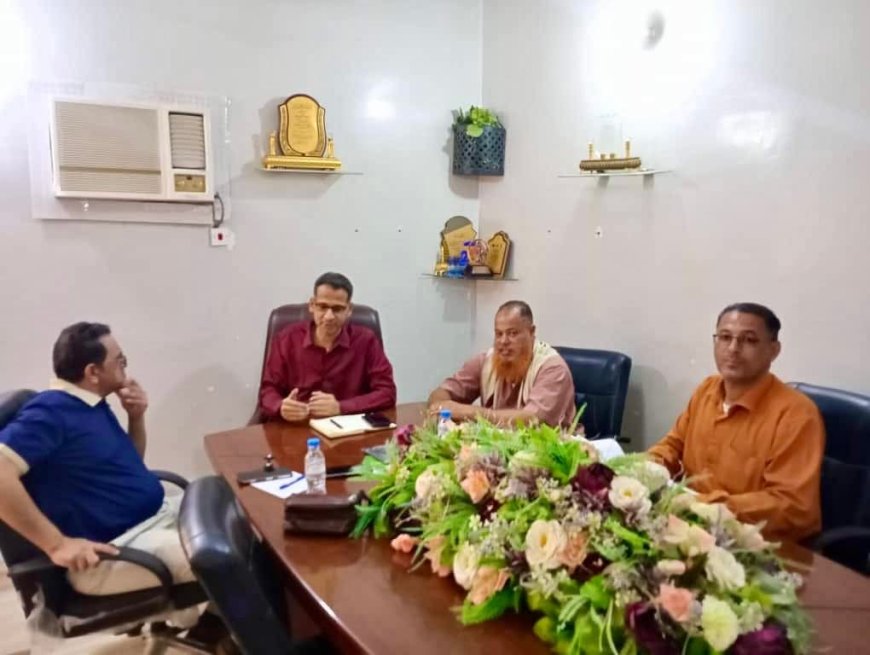 مدير عام الشؤون الاجتماعية يبحث أوضاع العمالة بشركة المقاولين الحضارم ويؤكد ضمان الحقوق واستمرارية العمل