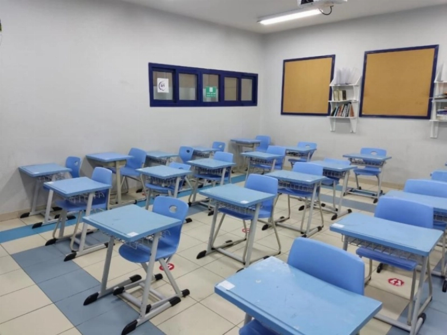 بالرغم من فصله عن مهنته.. الا أنه كسب 4 ملايين دولار .. تفاصيل