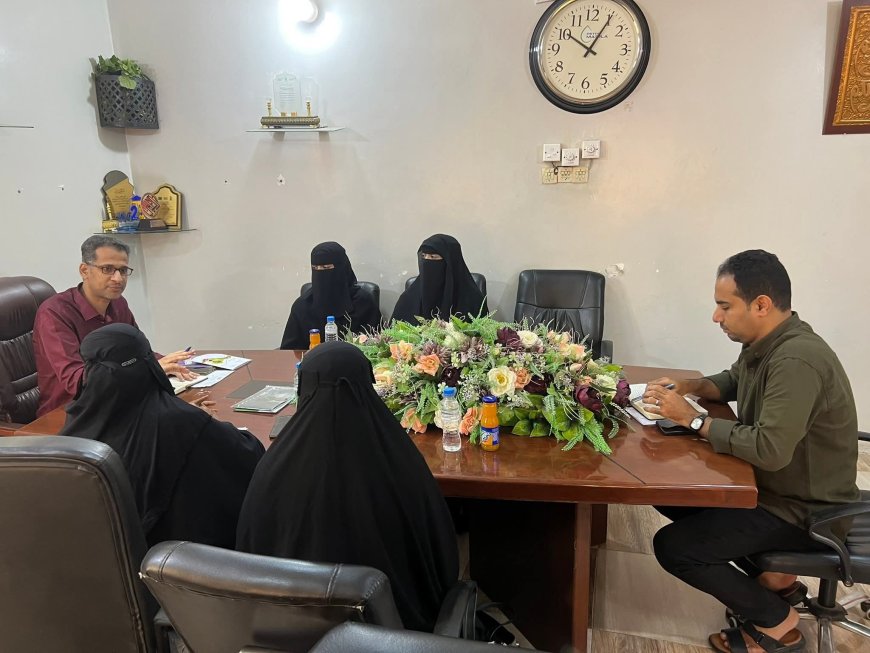 مدير عام الشؤون الاجتماعية يطلع على أنشطة جمعية الأسرة السعيدة ويؤكد تعزيز الشراكة
