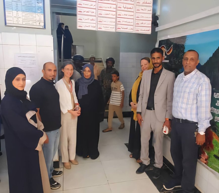 السفيرة الفرنسية تزور مجمع الميدان الصحي بمديرية صيرة بعدن