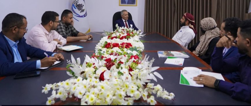 وزير الشؤون الاجتماعية والعمل يلتقي مؤسسة ينابيع الخير