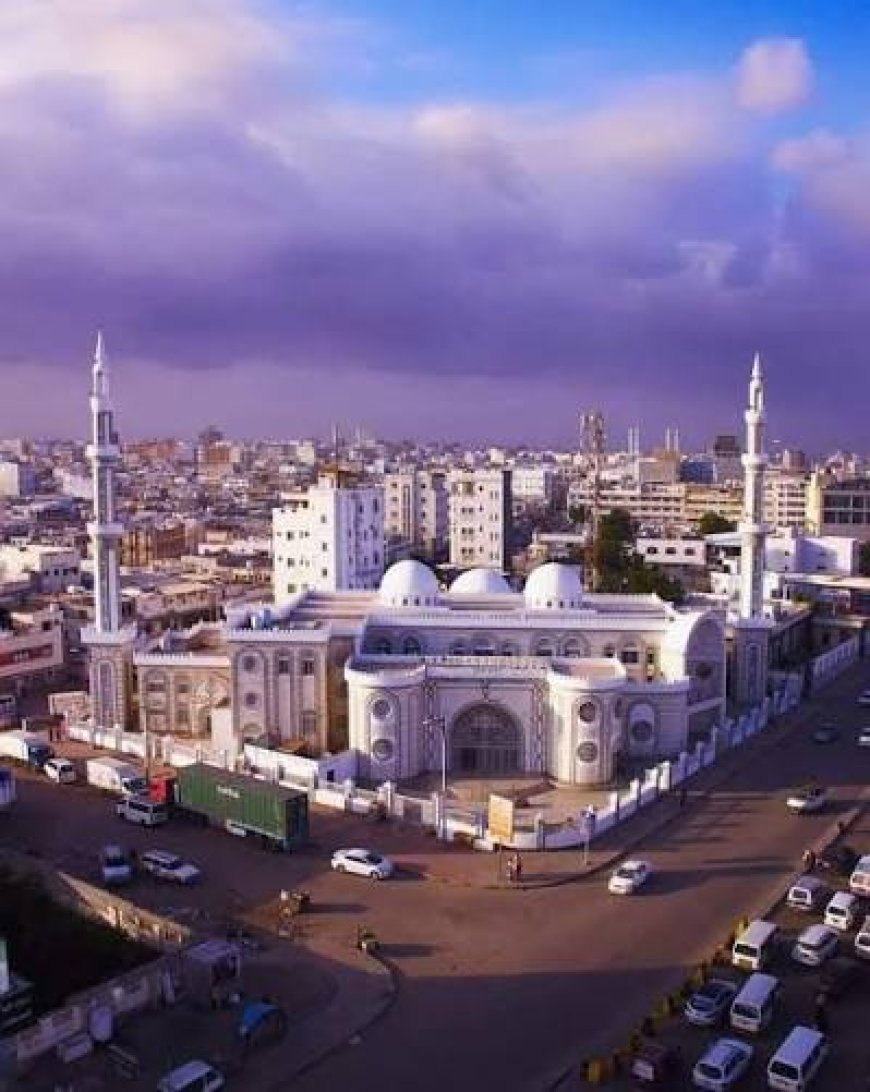 بقيادة "العُمري" وأوامر النيابة.. إغلاق 6 ملاحم مخالفة في مديرية المنصورة بالعاصمة عدن.. تفاصيل