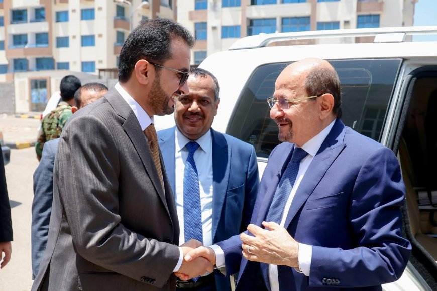 رئيس الوزراء يزور وزارة الخدمة المدنية ويشدد على تسريع وتيرة الإصلاح الإداري والمؤسسي