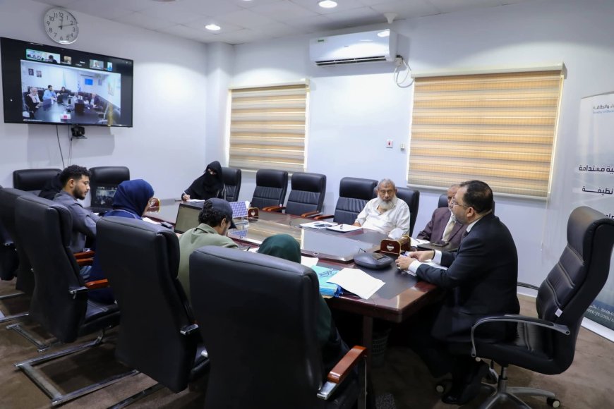 وزير الكهرباء يبحث مستجدات قطاع الكهرباء في عدن والمحافظات المحررة مع البنك الدولي