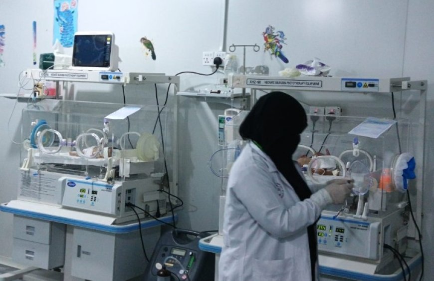 المستشفى السعودي الميداني بمأرب يواصل تقديم خدمات طبية وإنسانية مجانية