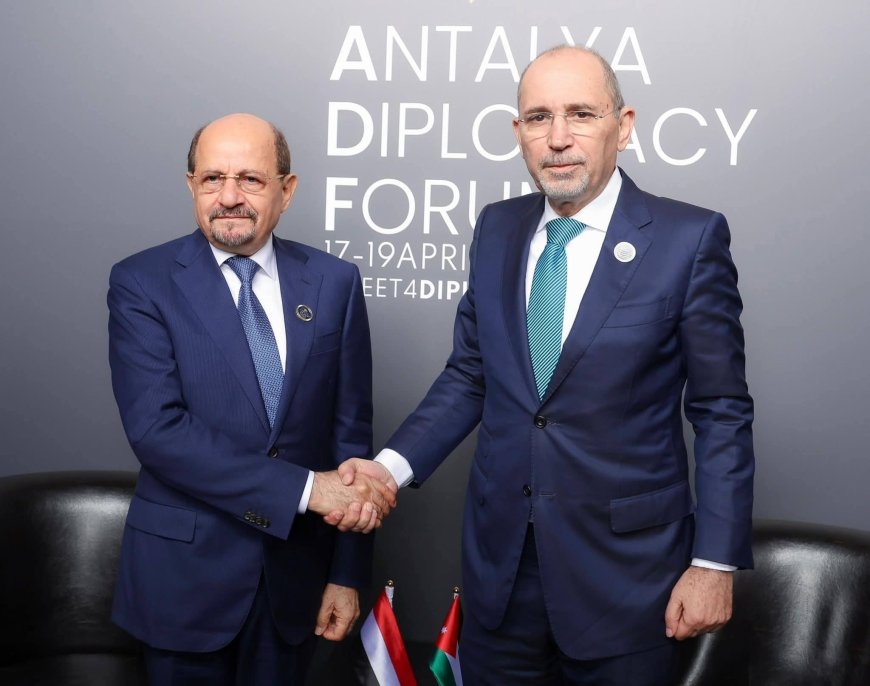 رئيس الوزراء وزير الخارجية يلتقي نائب رئيس الوزراء وزير الخارجية الأردني