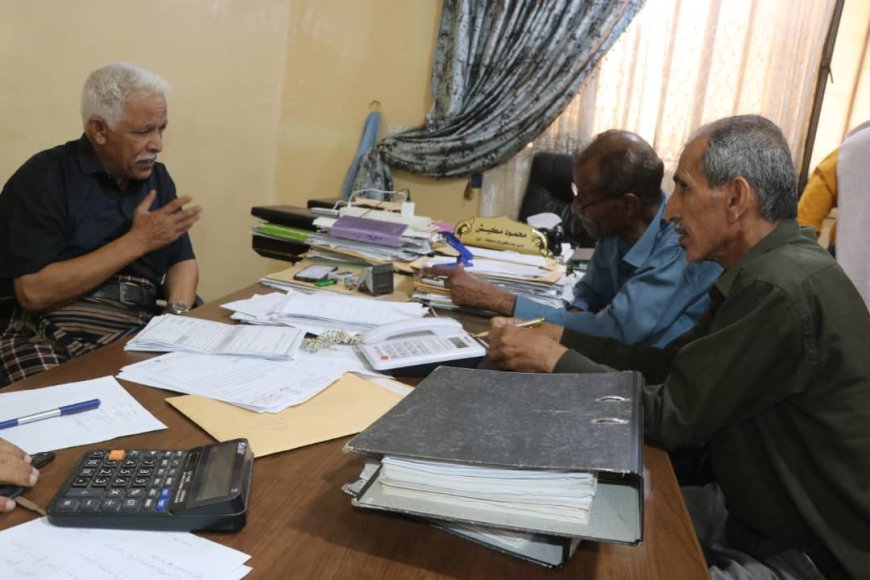 كهرباء أبين.. 6 عقود من الخدمة تحت وطأة الأزمات وخطة إنقاذ يقودها محمود مكيش