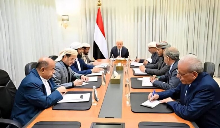 تسريبات من الرياض.. انقسام حاد داخل المجلس الرئاسي (4 ضد 3) حول تغييرات محافظ حضرموت (الخنبشي)