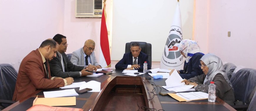 وزير التعليم العالي يترأس الاجتماع الرابع للجنة الدائمة لمراجعة البرامج والكليات والمراكز بالجامعات الحكومية