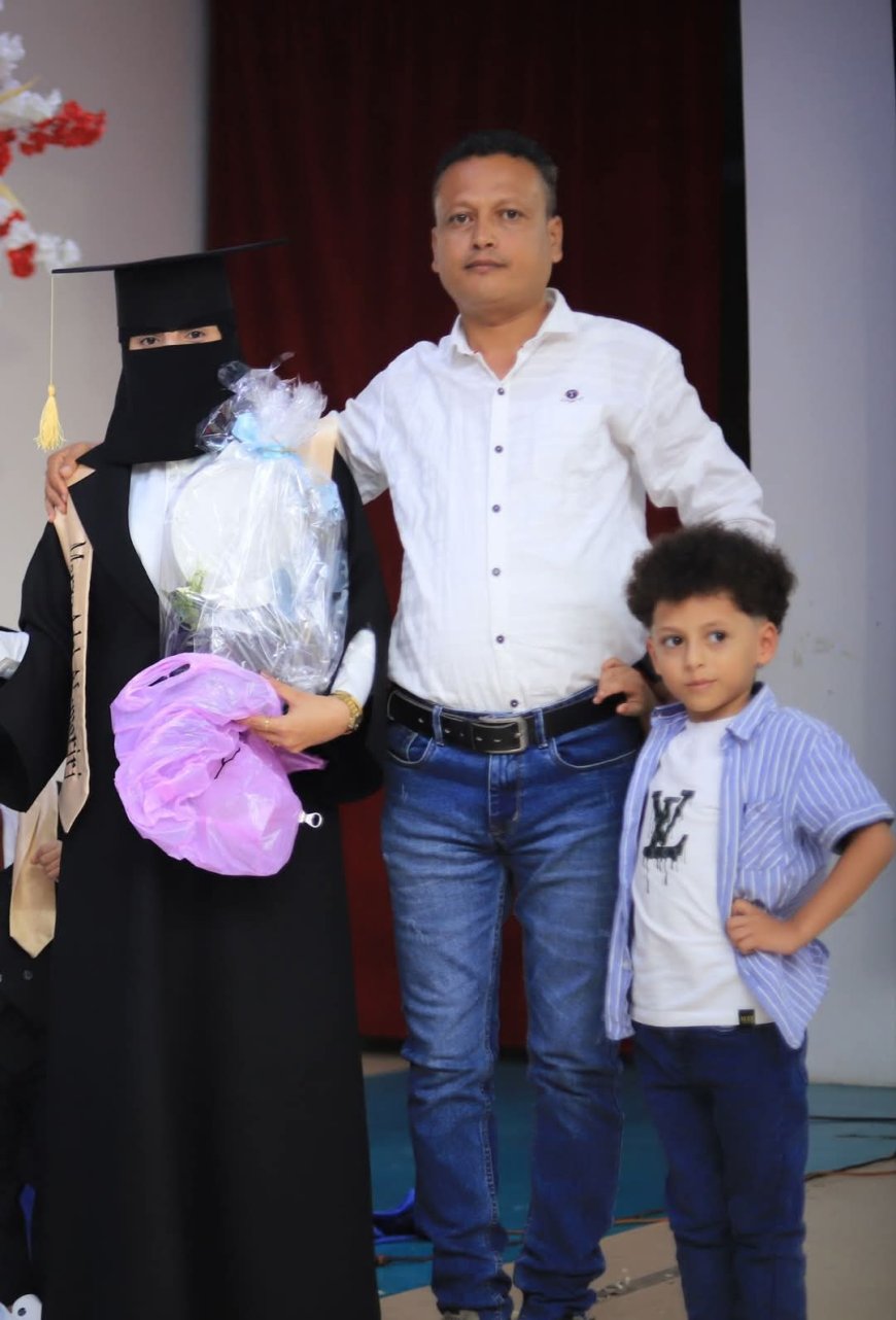 تعز..صحفي يتعرض للاعتداء من قبل مسؤول فيها