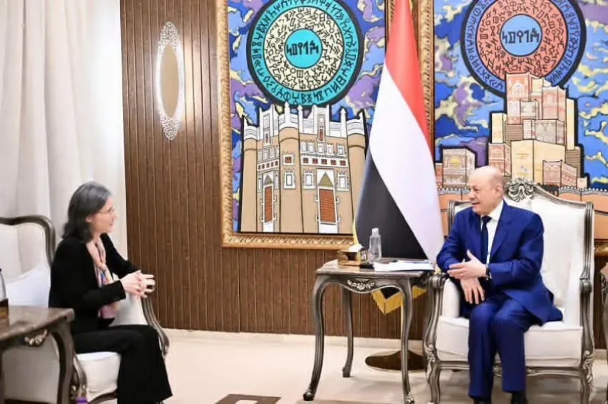 استراتيجية الحسم.. الرئيس العليمي يطالب المجتمع الدولي بالانتقال من (إدارة الأزمة) إلى (إنهاء التهديد)