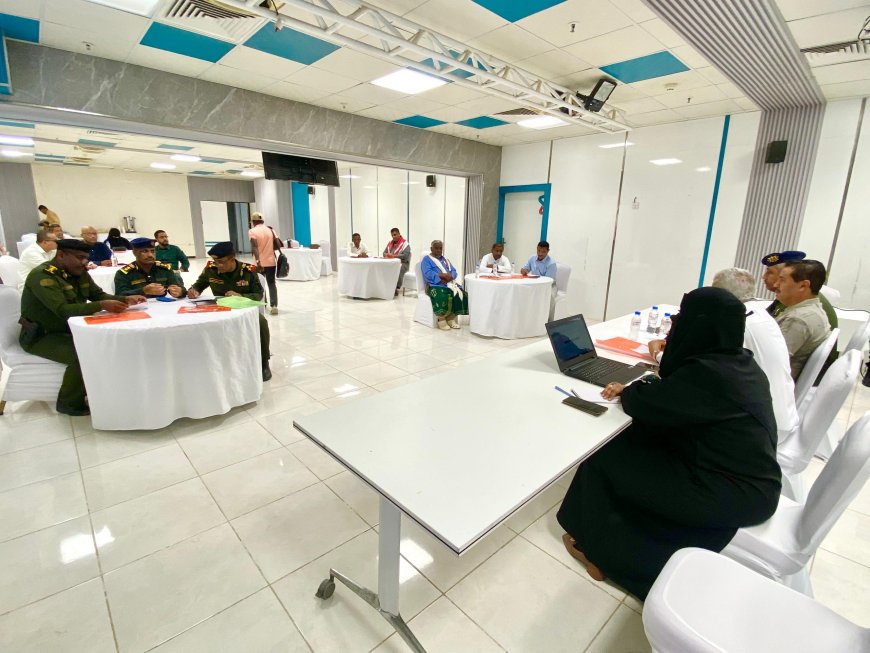 اللجنة الاستشارية بحضرموت تطلع على الواقع الأمني والجنائي وأوضاع شرطة السير بمديريات الساحل