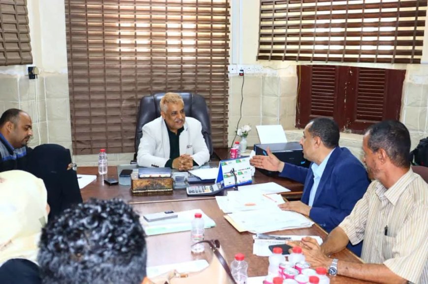 بتوجيهات النائب العام.. رئيس نيابة إستئناف الأموال العامة يوجه بالتحقيق في اعتداءات على المسطحات المائية بعدن