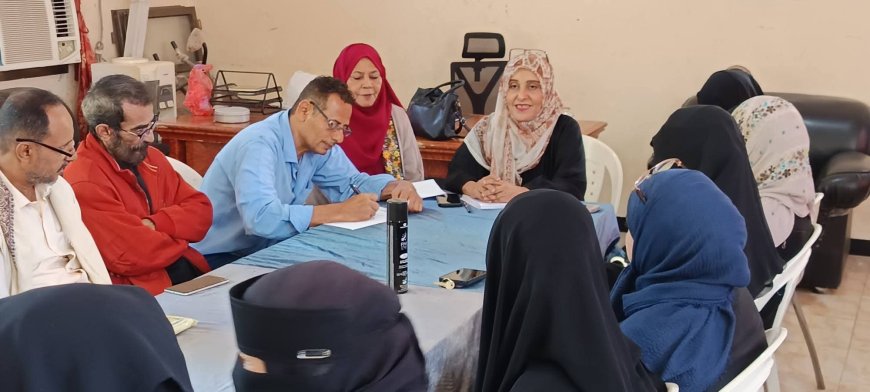 مدير ثقافة عدن يلتقي بمدراء ادارات مكتب الثقافة بالعاصمة عدن 