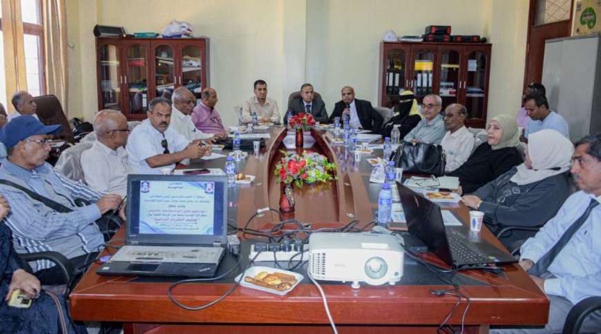 في إطار التحضير للاعتماد الأكاديمي.. كلية الهندسة عدن تنظم ورشة علمية حول “توصيف المقررات الدراسية” 