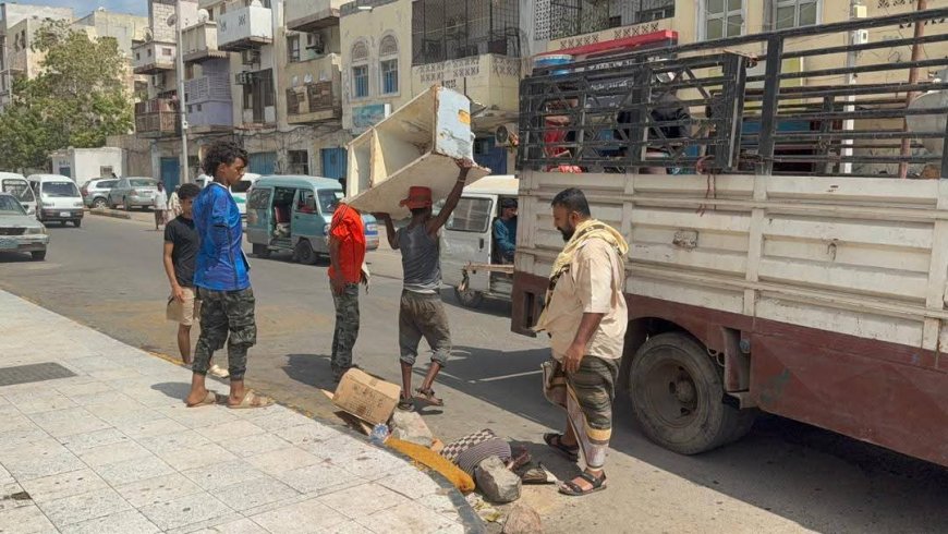 اسواق المعلا تدشن حملة لإزالة التعديات على الطرقات العامة