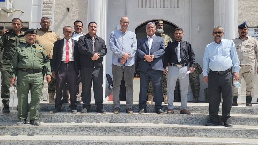 بحضور مدير عام المديرية أحمد الداؤودي..رئيس محكمة استئناف العاصمة عدن يتفقد سير العمل في المجمع القضائي بالمنصورة