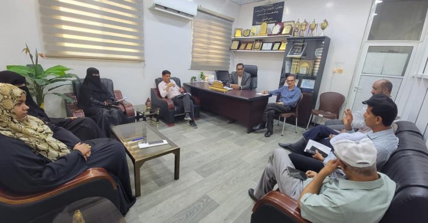 مجلس كلية اللغات والترجمة بجامعة عدن يعقد اجتماعه الدوري الرابع لعام 2026م