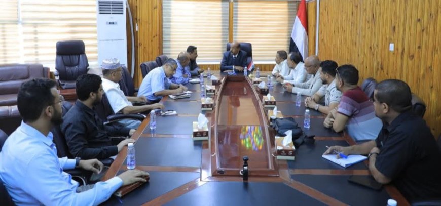 وكيل حضرموت ووكيل وزارة الاشغال يلتقيان لجنة الموازين المحورية