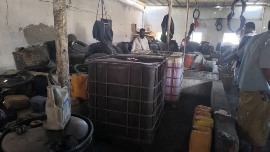 عملية أمنية خاطفة تضبط مستودعاً لتهريب الديزل في منطقة الريان بالمكلا