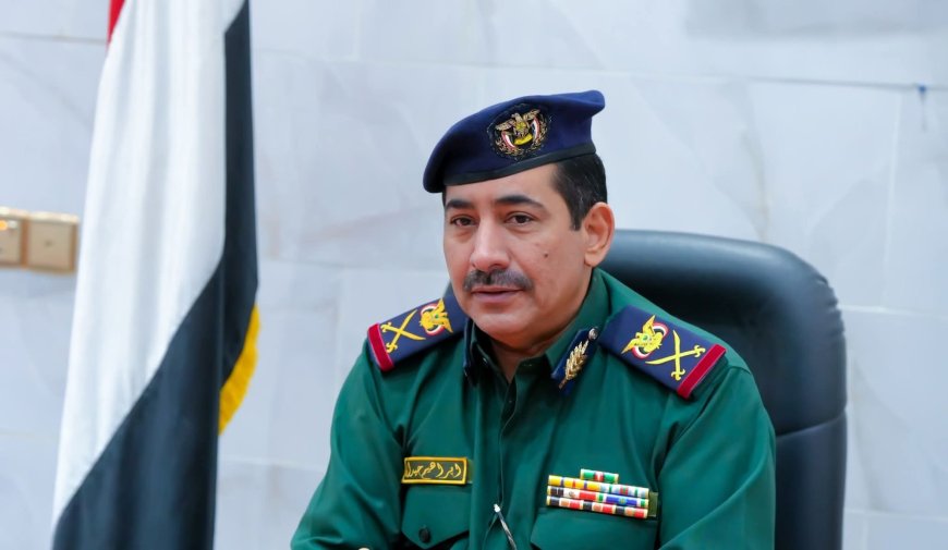 وزير الداخلية يوجّه بسرعة التحقيق وضبط الجناة في اغتيال التربوي الدكتور عبدالرحمن الشاعر بعدن