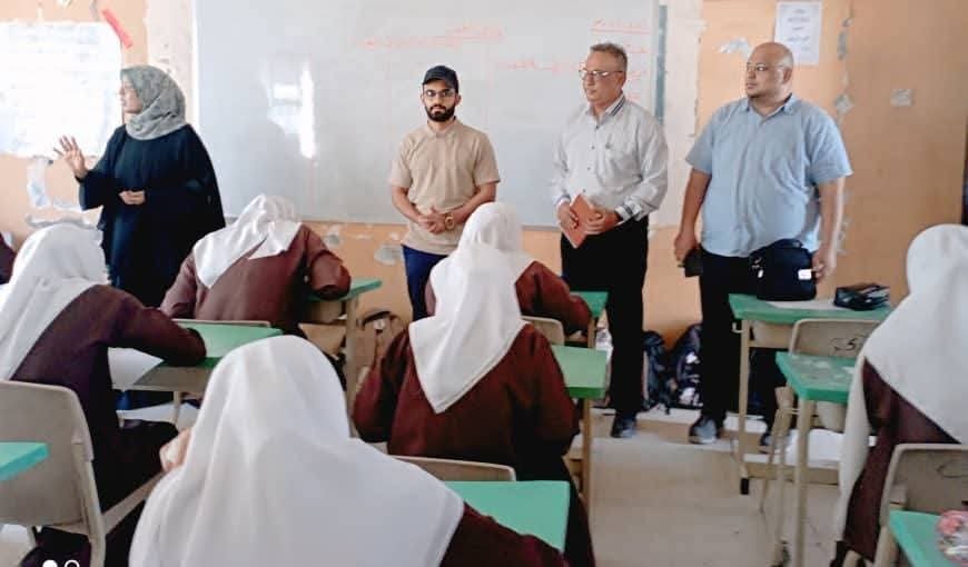 مدير صيرة يتفقد العملية التعليمية والاستعدادات الجارية للامتحانات في ثانوية باكثير 