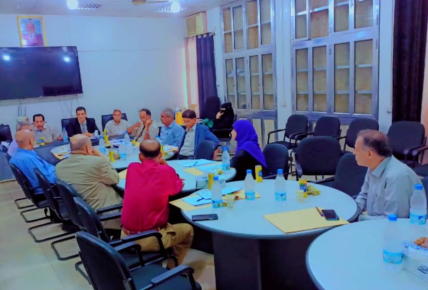 المجلس الأكاديمي بجامعة عدن يناقش عدداً من القضايا الأكاديمية