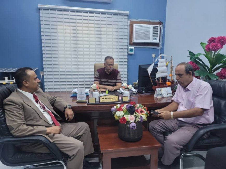 لقاء تنسيقي بين قيادة الحراك الثوري ومدير عام المعلا لتعزيز العمل المشترك