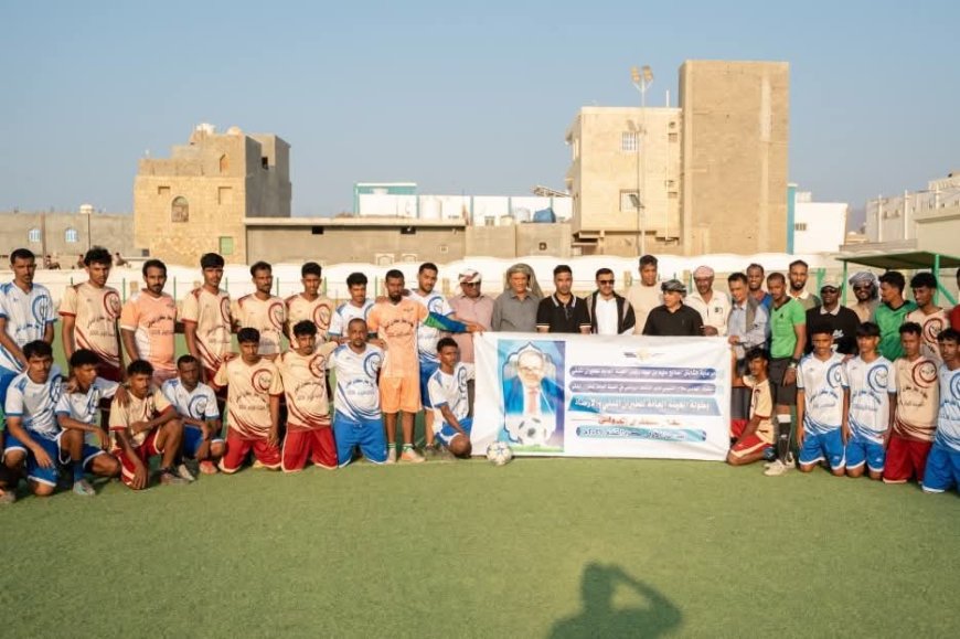 برعاية رئيس هيئة الطيران المدني.. تتويج صقور الجو بطلاً لبطولة مطار سقطرى الدولي الكروية في نسختها الأولى 