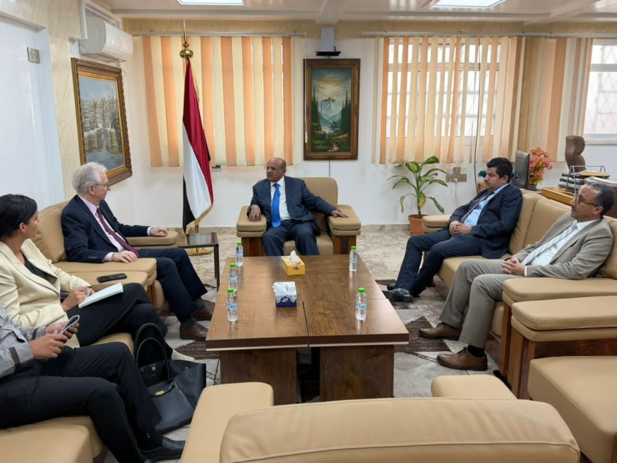 محافظ البنك المركزي يبحث مع السفير الألماني التطورات الاقتصادية وسبل تعزيز التعاون
