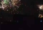 ألعاب نارية تُضيء سماء المكلا احتفالا بعيد الوحدة
