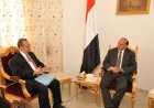 المبعوث الأممي بن عمر يلخص تفاصيل أربعة أعوام جمعته بالرئيس هادي بكلمات مؤثرة