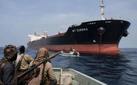 9 مسلحين يختطفون ناقلة ديزل في أعالي البحار.. خفر السواحل اليمنية تكشف تفاصيل الفشل في اللحاق بها