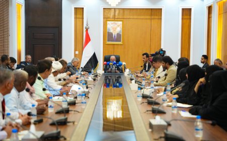 المكتب التنفيذي بحضرموت يعقد اجتماعه الدوري ويعلن عددًا من الإجراءات الإسعافية لملف الكهرباء 