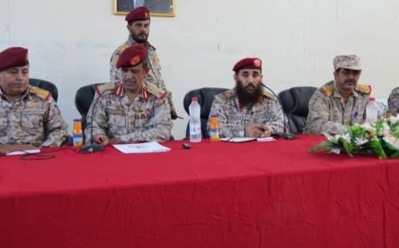 اللواء حمدي شكري يستلم المنطقة العسكرية الرابعة في مراسم الاستلام والتسليم سلسة