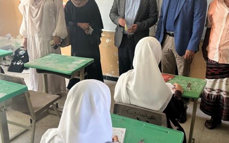 وزير التربية (العبادي ) يدشن اختبارات الفصل الثاني للعام الدراسي (2025-2026) بعدن