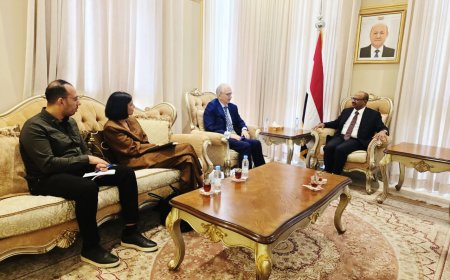 وزير النفط والمعادن يبحث مع السفير الألماني آفاق الاستثمار في قطاعي النفط والغاز